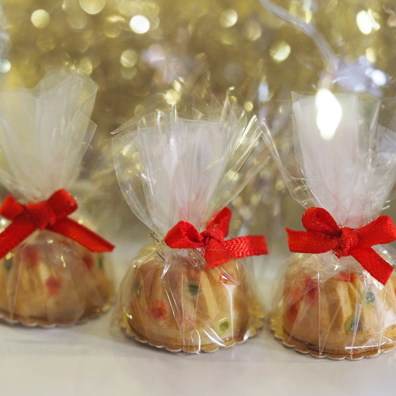 Hedelmäkakku sellofaanissa